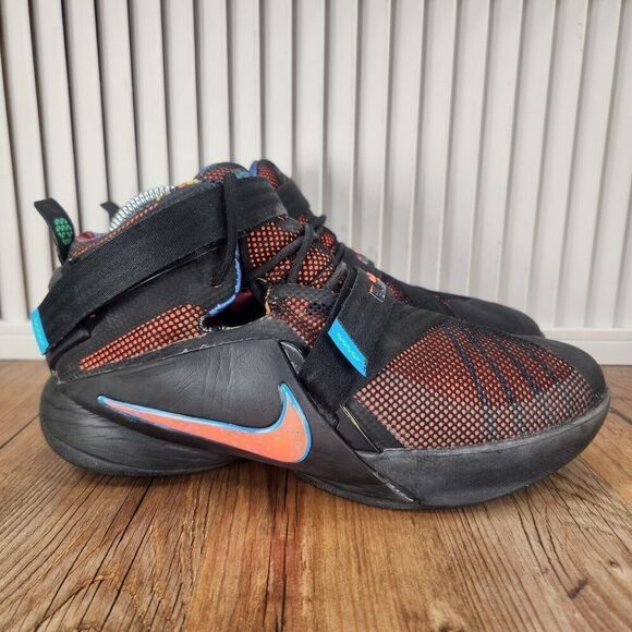 Nike Lebron James Soldier IX 9 776471-084 Womens 8.5 (Boy 7Y) Basketball Shoes - Picture 1 of 10